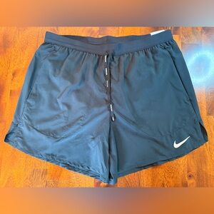 NWT Nike Running Dri-FIT Shorts Men’s M Black Standard Fit 5”